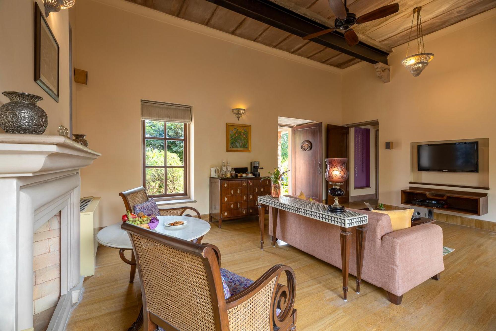 Tree Of Life Resort & Spa Джайпур Екстериор снимка