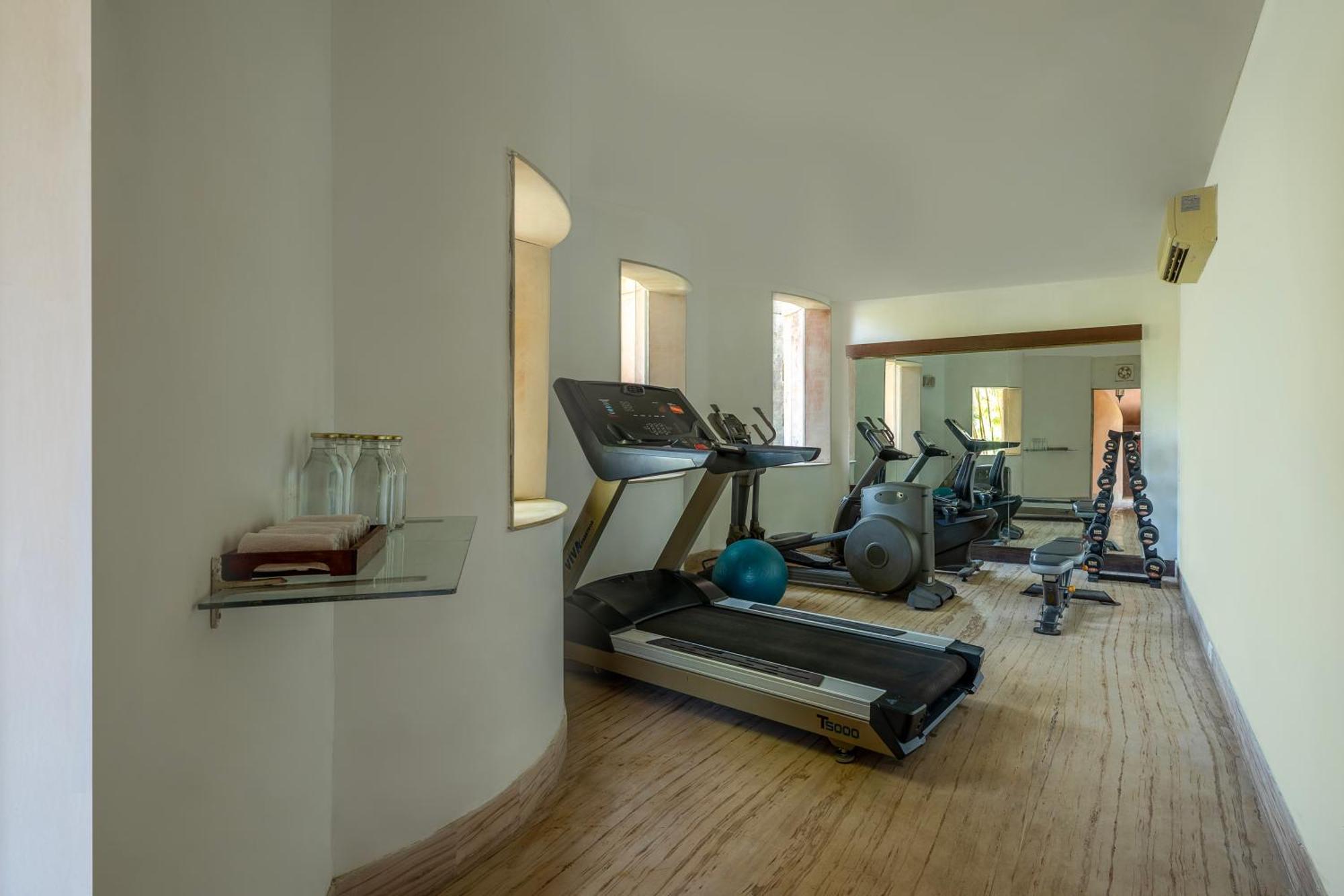 Tree Of Life Resort & Spa Джайпур Екстериор снимка