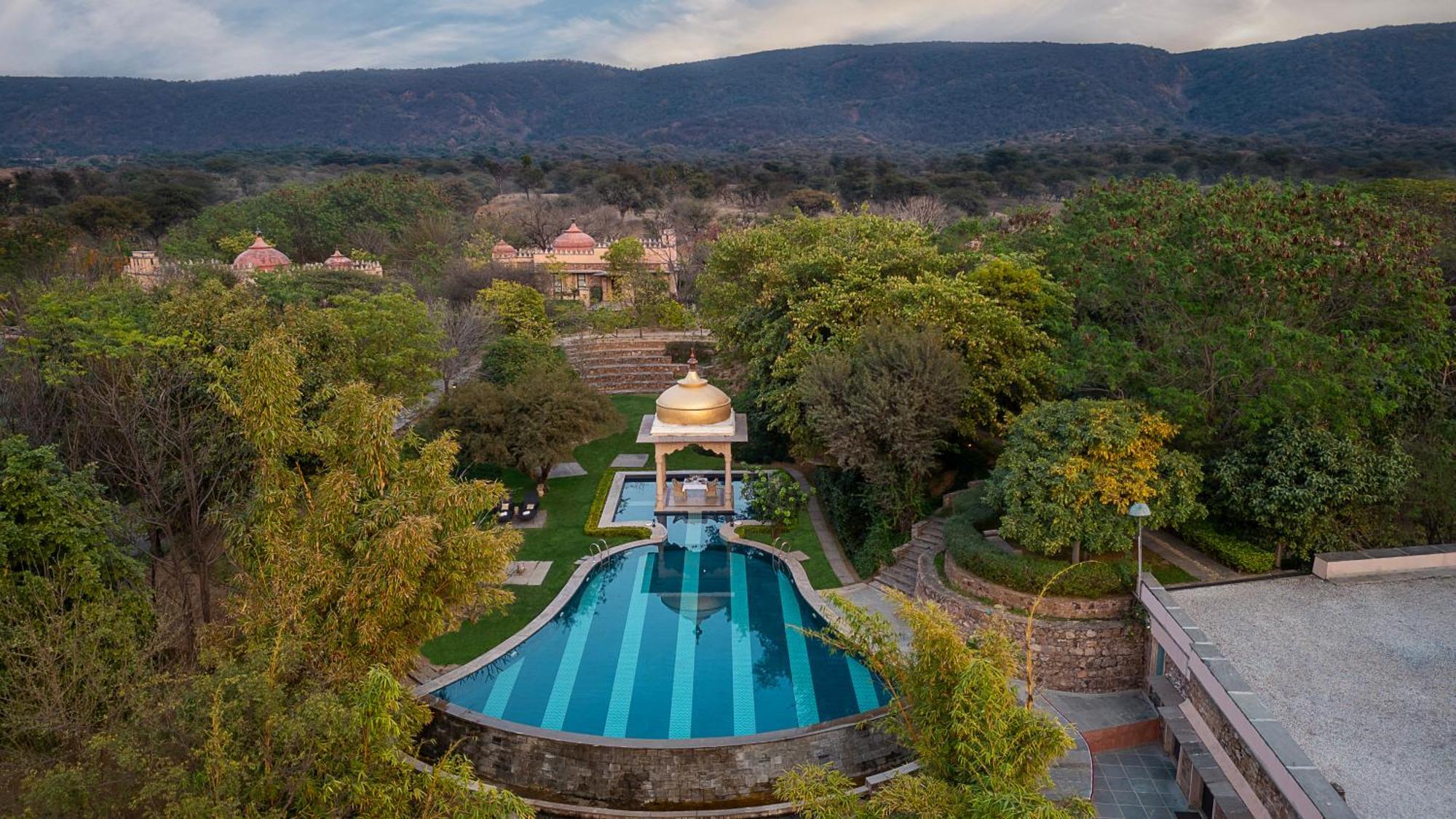 Tree Of Life Resort & Spa Джайпур Екстериор снимка