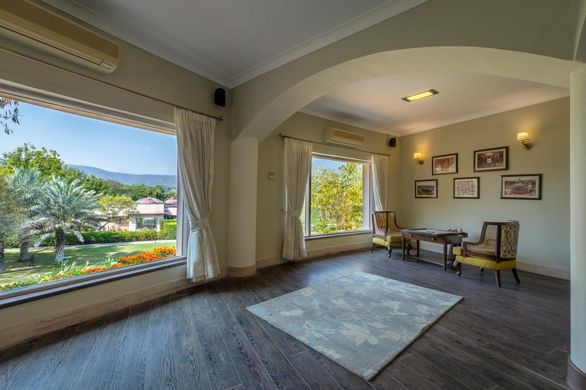 Tree Of Life Resort & Spa Джайпур Екстериор снимка