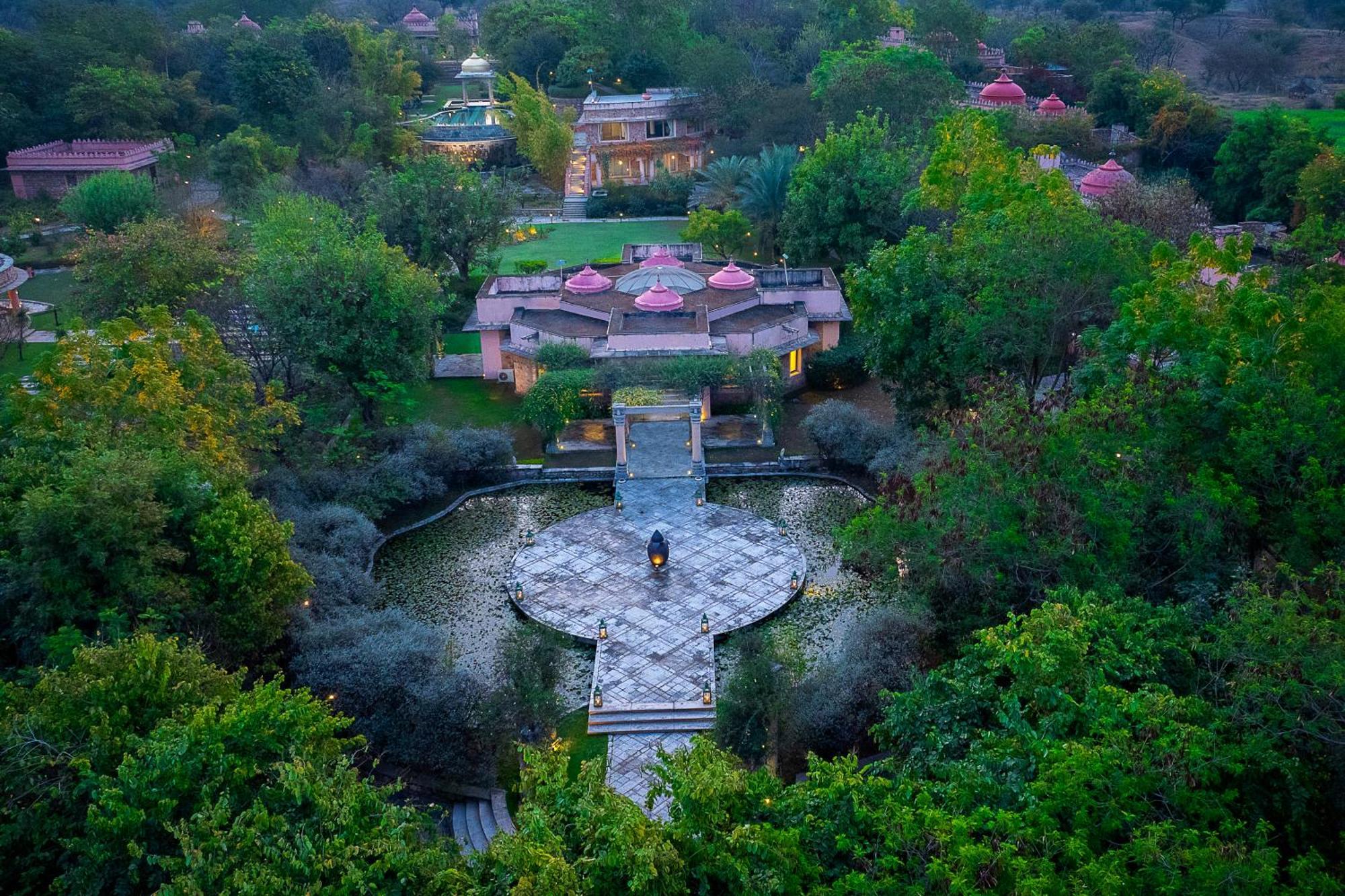 Tree Of Life Resort & Spa Джайпур Екстериор снимка